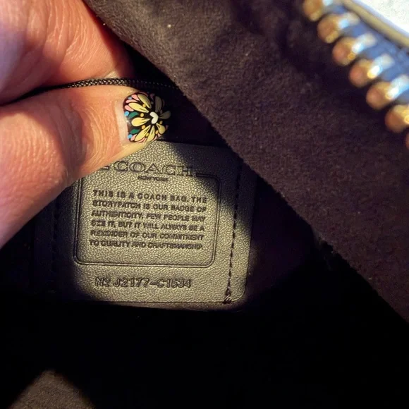 Coach Black Leather Bag with Gold Hardware - Picture 8 of 10